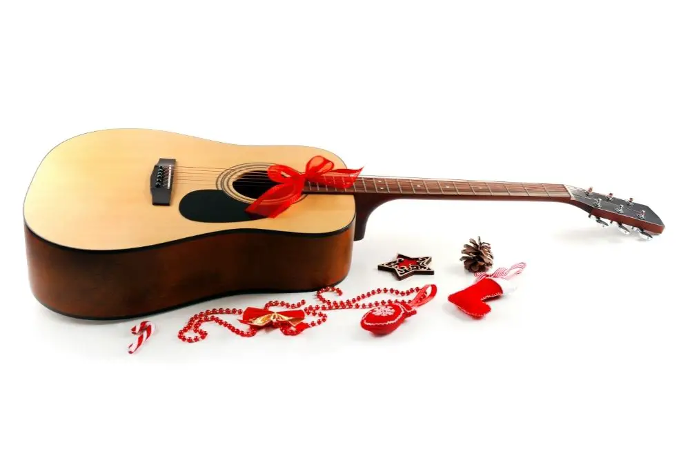 10 Simple, Popular Christmas Songs to Play on Guitar (for Beginners)