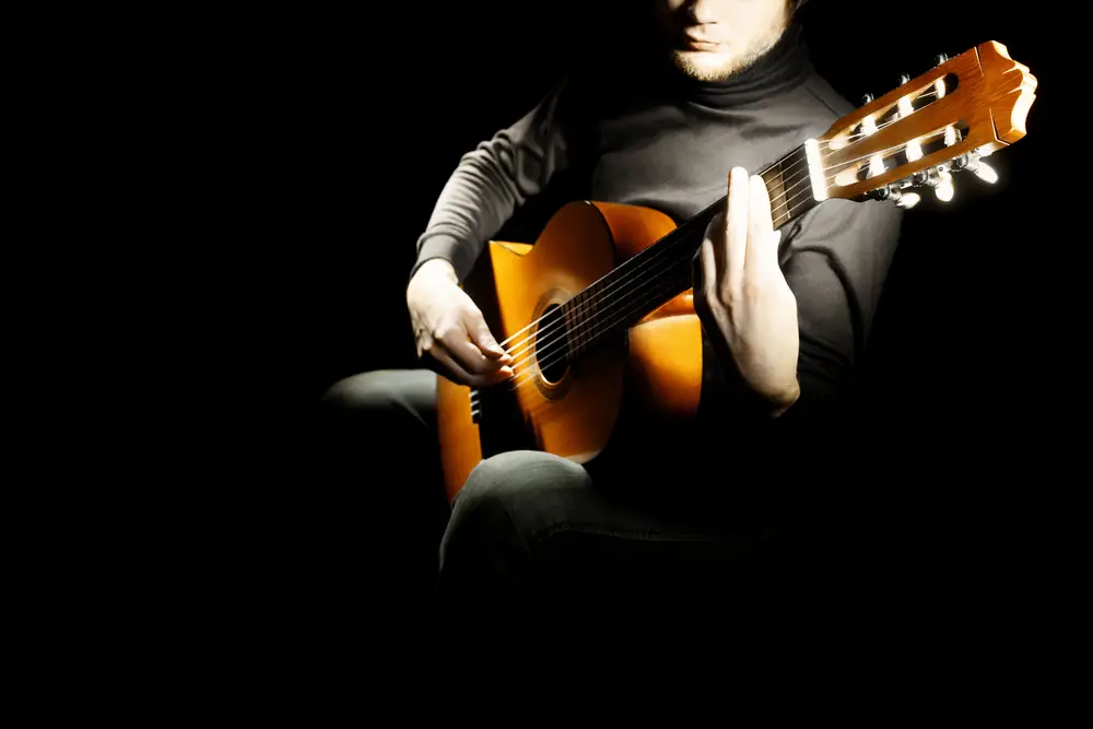10 Great Classical Guitar Songs To Make Beginners Improve